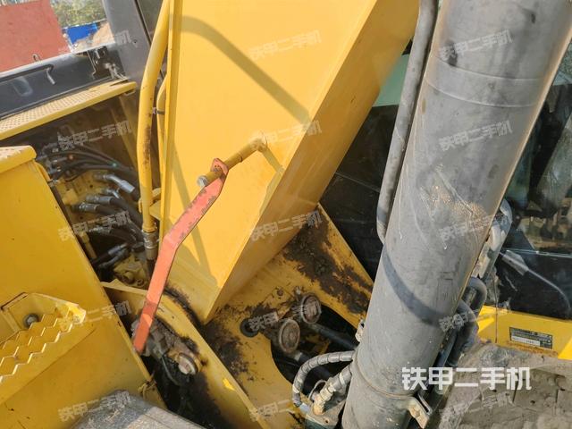 大臂根部?斜視（工作和回轉(zhuǎn)裝置）