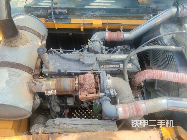 發(fā)動機整體俯視（整機外觀）