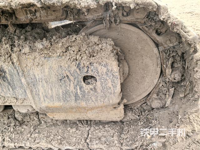 左導(dǎo)向輪（行走機(jī)構(gòu)）