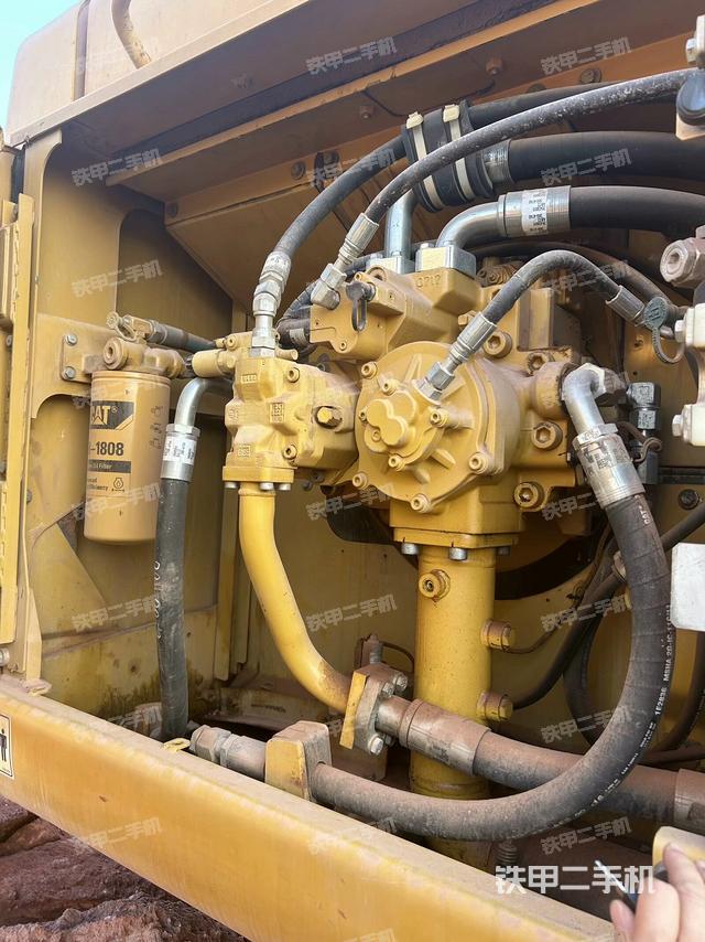 液壓泵室（大件艙室）