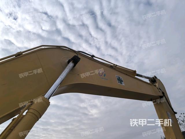 大臂整體?右側(cè)（工作和回轉(zhuǎn)裝置）