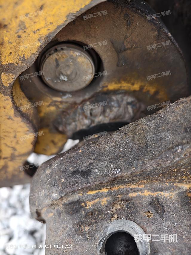 整機(jī)右后45°(設(shè)備外觀及核心部件) 整機(jī)右后45°(設(shè)備外觀及核心部件)