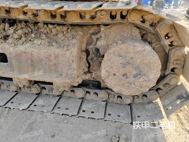 左導(dǎo)向輪（行走機(jī)構(gòu)）