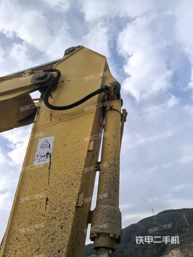 小臂整體右前（工作和回轉(zhuǎn)裝置）