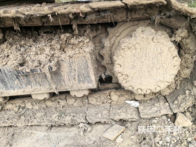 右驅(qū)動(dòng)輪（行走機(jī)構(gòu)）