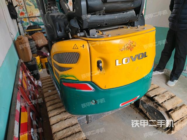 右后45(整機(jī)外觀) 右后45(整機(jī)外觀)