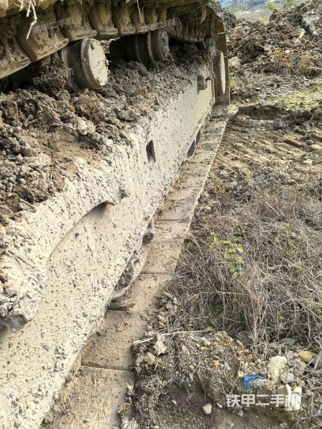 右側(cè)履帶整體（行走機構(gòu)）