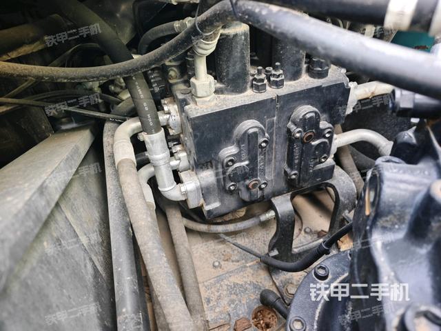 駕駛室頂部俯視(上車部件) 駕駛室頂部俯視(上車部件)