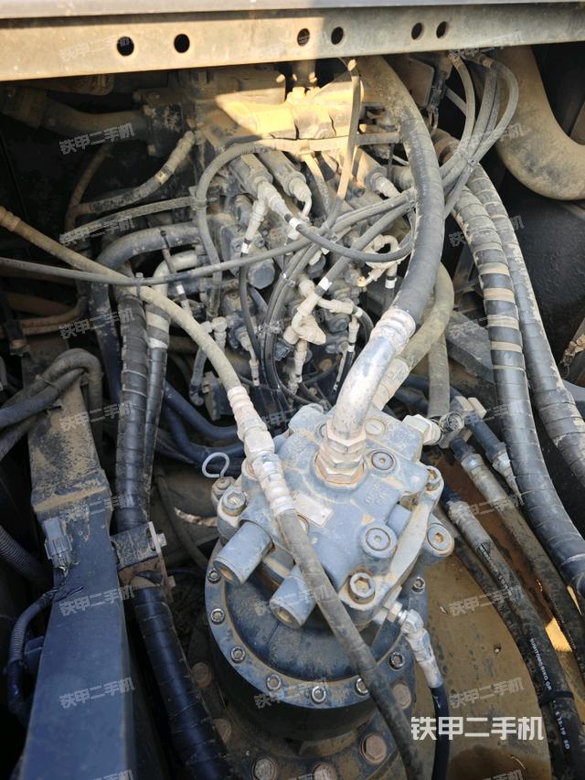 駕駛室頂部俯視（上車部件）