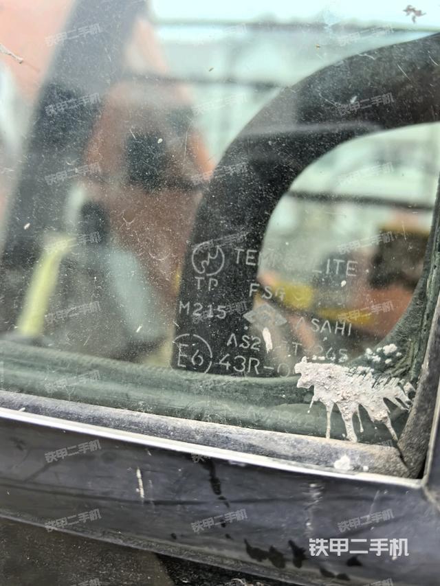 后窗玻璃角標(biāo)（駕駛室部分）