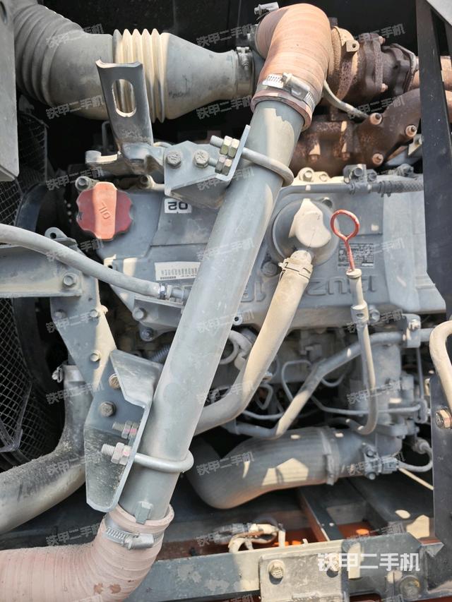 氣門(mén)室蓋螺絲特寫(xiě)(上車(chē)部件) 氣門(mén)室蓋螺絲特寫(xiě)(上車(chē)部件)