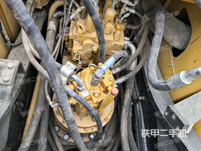 駕駛室頂部俯視（上車部件）