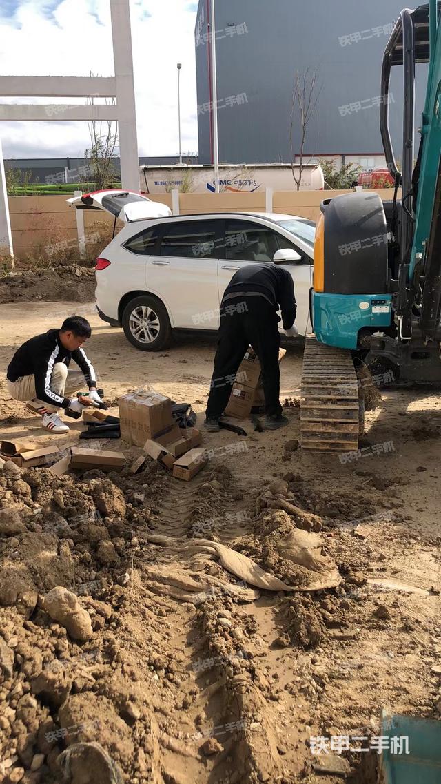 驾驶室整体（整机外观）