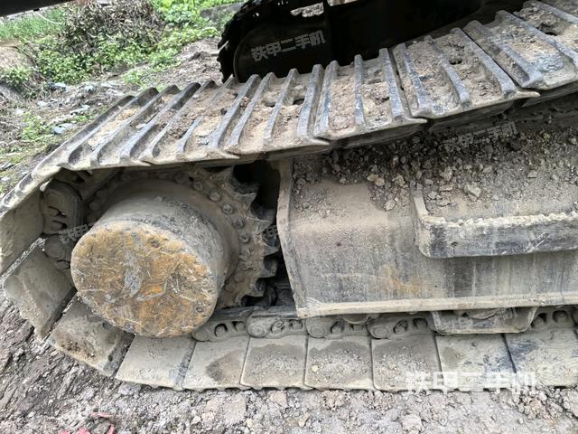 左導(dǎo)向輪（行走機(jī)構(gòu)）