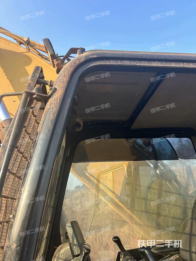 座椅后部（駕駛室部分）