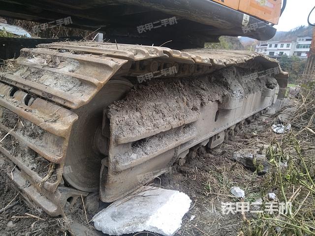 單側(cè)履帶整體（整機(jī)外觀）