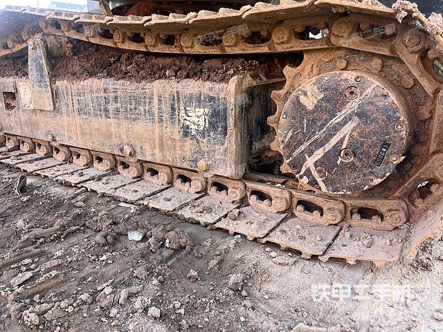 單側(cè)履帶整體（整機(jī)外觀）