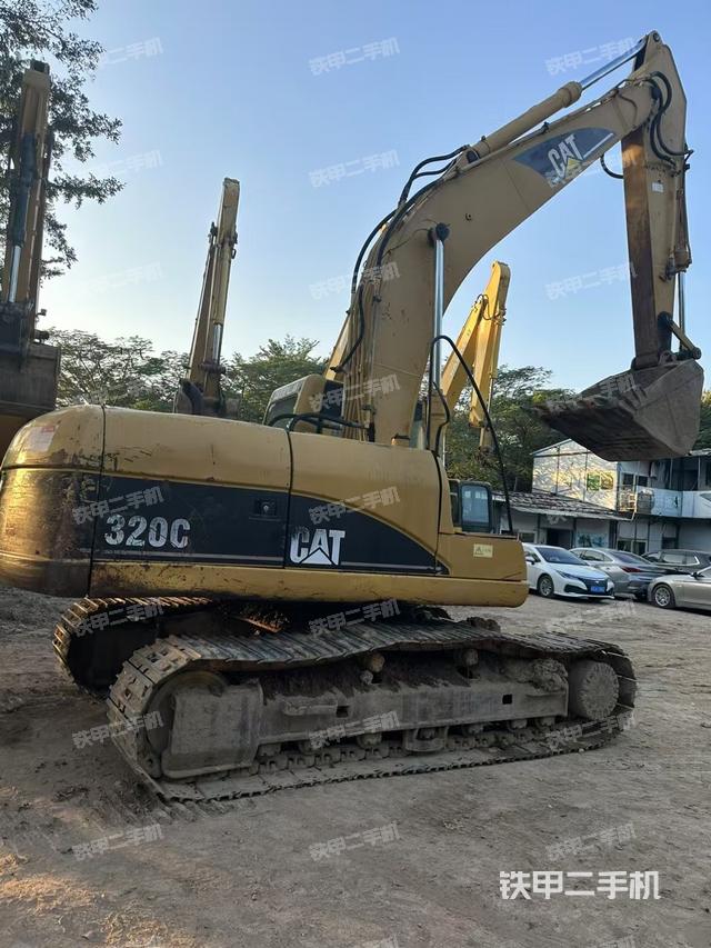 整機(jī)右后45°(整機(jī)外觀) 整機(jī)右后45°(整機(jī)外觀)