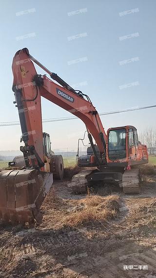 斗山DX215-9CN挖掘機