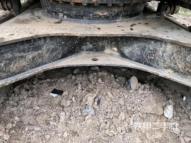 大臂根部?斜視（工作和回轉(zhuǎn)裝置）