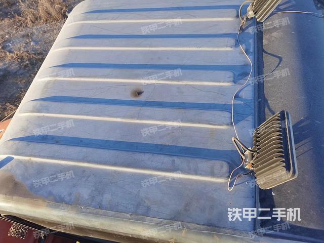 駕駛室頂部（整機(jī)外觀）