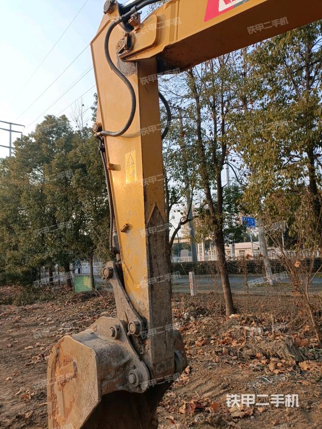 小臂整體左后（工作和回轉(zhuǎn)裝置）