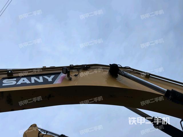 大臂油缸整體?豎拍（工作和回轉(zhuǎn)裝置）