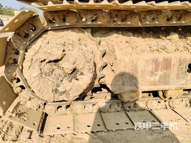 左驅(qū)動(dòng)輪（行走機(jī)構(gòu)）