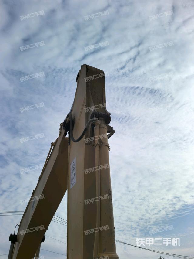 小臂整體右前（工作和回轉(zhuǎn)裝置）