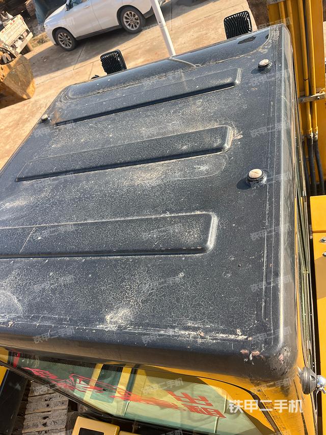 駕駛室頂部（整機(jī)外觀）