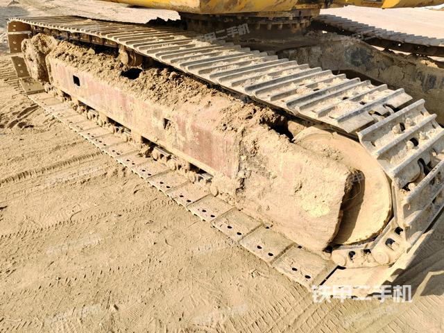 左側(cè)履帶整體?（行走機(jī)構(gòu)）