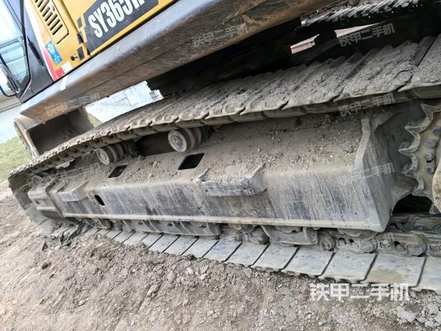 左驅(qū)動(dòng)輪（行走機(jī)構(gòu)）