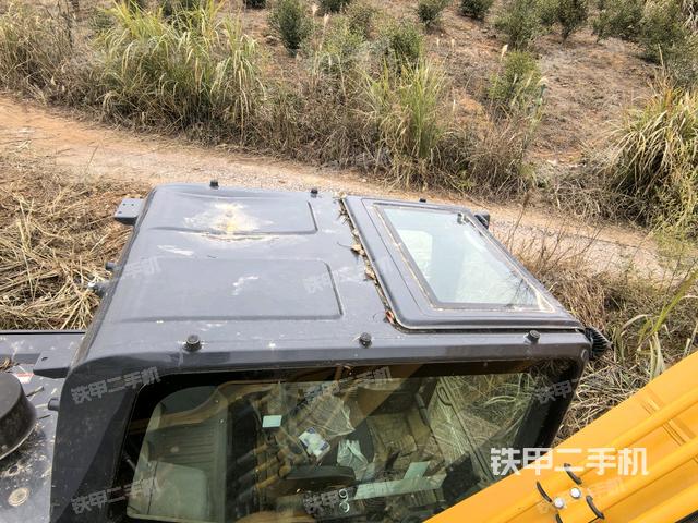 駕駛室頂部俯視（上車部件）