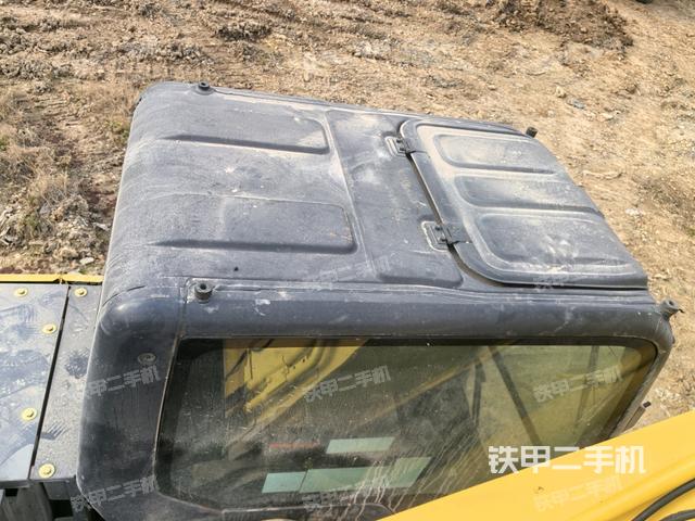 駕駛室頂部俯視（上車部件）