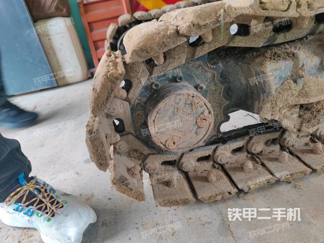 右驅(qū)動輪(行走機(jī)構(gòu)) 右驅(qū)動輪(行走機(jī)構(gòu))