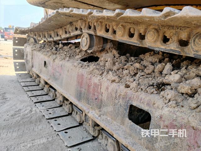 左側(cè)行走馬達(dá)蓋板（行走機(jī)構(gòu)）