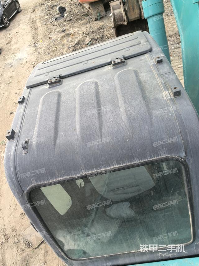 駕駛室頂部俯視（上車部件）