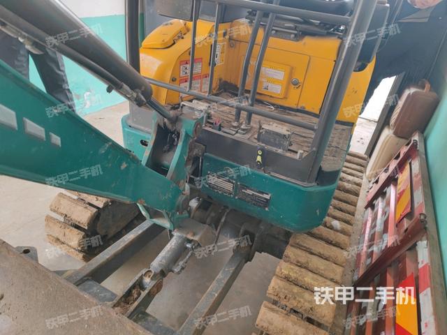 右前45(整機(jī)外觀) 右前45(整機(jī)外觀)