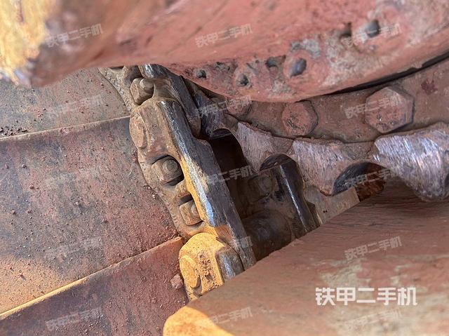 左導(dǎo)向輪（行走機(jī)構(gòu)）