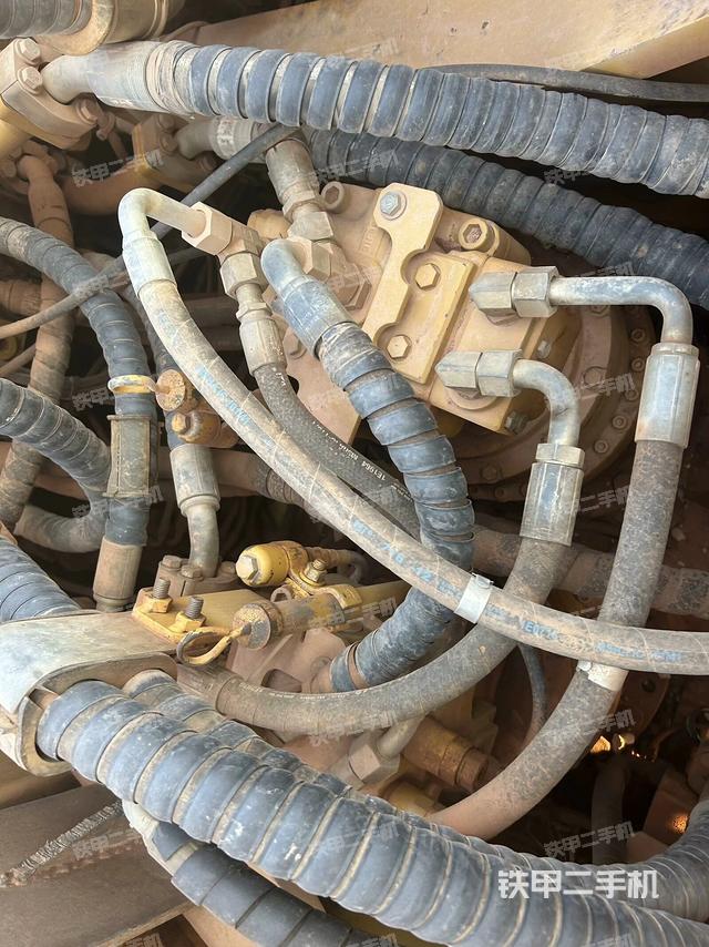 回轉(zhuǎn)馬達(dá)（上車部件）