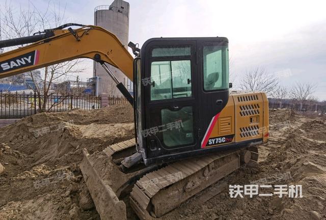 駕駛室頂部（整機(jī)外觀）