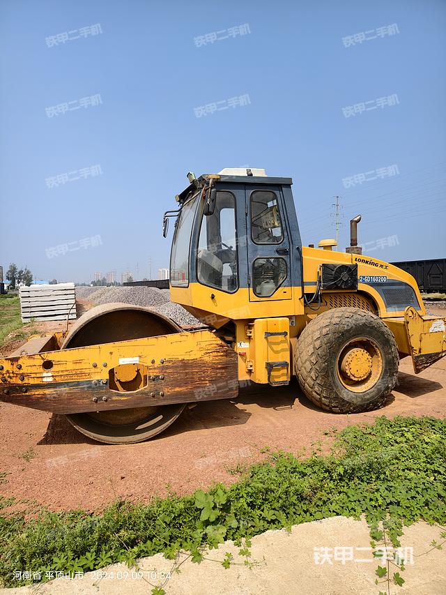 整機(jī)左側(cè)(設(shè)備外觀及核心部件) 整機(jī)左側(cè)(設(shè)備外觀及核心部件)