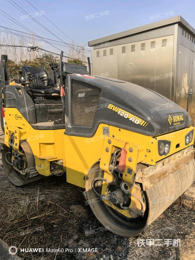 整機(jī)左側(cè)（設(shè)備外觀及核心部件）