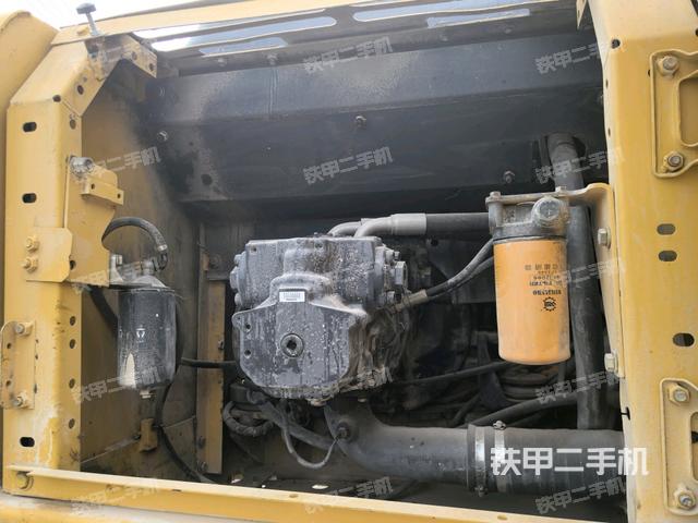 液壓泵斜45?左（大件艙室）