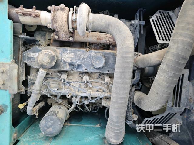 駕駛室頂部俯視(上車部件) 駕駛室頂部俯視(上車部件)