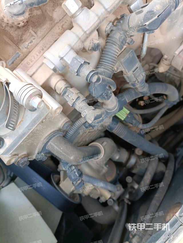 氣門室蓋螺絲特寫（上車部件）