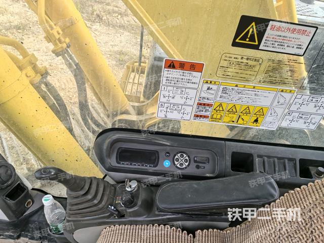 座椅右側(cè)控制臺/鑰匙門/油門/含右手柄（駕駛室部分）