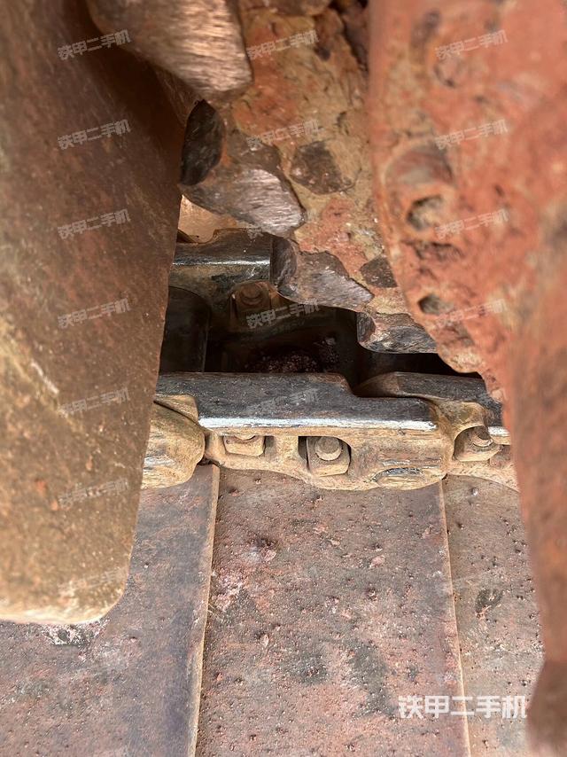 右側(cè)履帶整體（行走機(jī)構(gòu)）