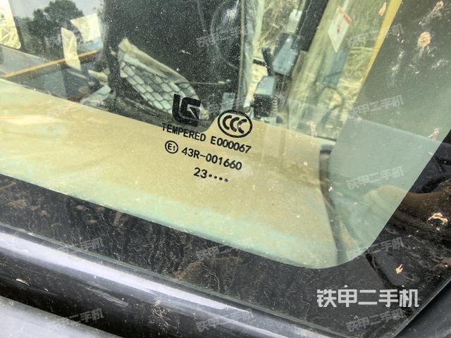 后窗玻璃角標(biāo)（駕駛室部分）