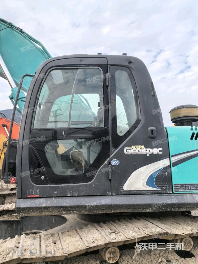 駕駛室正側(cè)（駕駛室部分）